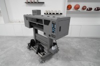 Imprimante d'étiquettes en silicone TPU 3D XINMEI A1 UV DTF I3200 A1 60CM pour transfert thermique sur vêtements, logos en relief TPU, rouleau à rouleau
