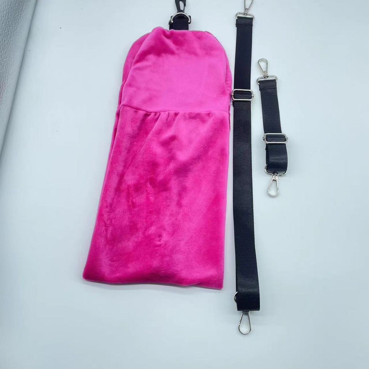 Oreiller rose en forme de U