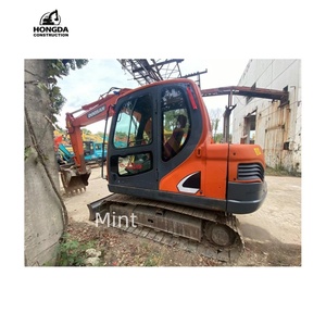 Excavateurs d'occasion en bon état Excavateurs sur chenilles DOOSAN DX75-9C 75 d'occasion en stock - Product Image 1