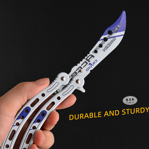 Cuchillo giratorio de hoja para principiantes con logotipo láser de acero inoxidable para accesorios de juego CSGO y entrenamiento de supervivencia al aire libre - Product Image 6