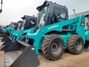 علامة تجارية رائجة: جرافة انزلاقية بعجلات 1100 كجم طراز SWL3220 مع ملحقات متنوعة - Product Image 6