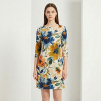 Robe imprimée confortable, coupe ample, tenue de tous les jours, vêtement élégant à motifs, col rond, robe décontractée