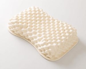 Almohada Cervical Moderna de Espuma Viscoelástica con Funda Infundida con Carbón de Bambú, Lavable, Refrescante y con Protección Antibacteriana - Product Image 1
