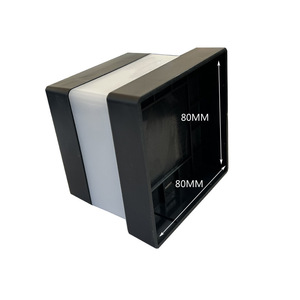 Lampe solaire carrée pour poteau 8x8cm IP65, lumière LED blanc chaud pour extérieur, lampe de sommet de clôture - Product Image 3