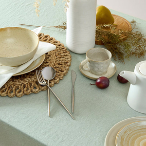 <span class=keywords><strong>Tovaglia</strong></span> da <span class=keywords><strong>Tavola</strong></span> all'Ingrosso con Bordo Ondulato Smerlato e Design Personalizzato in Misto Lino e <span class=keywords><strong>Cotone</strong></span> Stonewashed Verde Salvia - Product Image 5