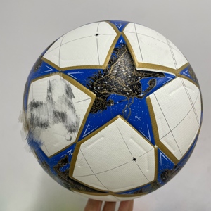 Balón de Fútbol de Alta Calidad Talla 5 para Adultos, Material de Cuero PU con Logotipo, Termosellado - Product Image 1