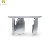 Table de porche personnalisée de luxe au design brillant et doré Table d'entrée familiale Table console en marbre avec trois pieds en acier inoxydable doré