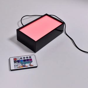 Base Illuminata in Acrilico Trasparente Personalizzata per Espositore LED Pokémon Elite Trainer con Coperchio Magnetico ETB Booster - Product Image 3