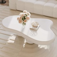 Table basse créative de luxe nordique irrégulière pour salon, style nuage, design créatif pour la maison