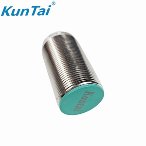 Industrial Grade Direct Factory Sales Anti-Interference <strong>Proximity</strong> <strong>Sensor</strong> with PNP Output Flat Head Aviation Plug Type - Product Image 5