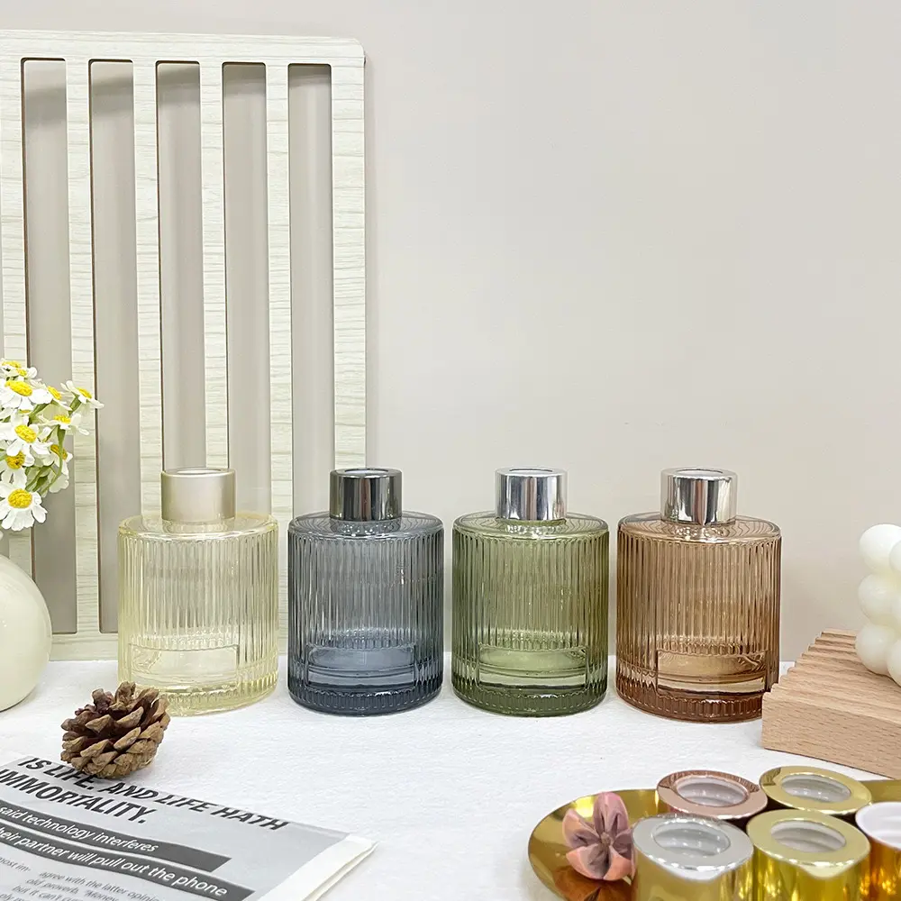 New 120ml vertical striped aromatherapy cylindrical glass bottle, empty bottle, household fragrance expanding container