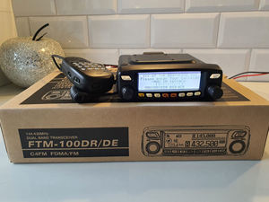 วิทยุสื่อสาร Yaesu FTM-100DR ดิจิตอล/อนาล็อก คู่ย่านความถี่  66 ช่องสัญญาณในตัว พร้อม GPS  2 เมตร 70 เซนติเมตร รองรับ C4FM FDMA FM วิทยุติดรถยนต์/วิทยุฐาน - Product Image 1