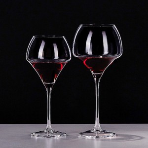 <span class=keywords><strong>Copa</strong></span> de <span class=keywords><strong>Vino</strong></span> de Cristal de Tallo Largo <span class=keywords><strong>Grabada</strong></span> a Mano de Lujo, Capacidad de 600 ml, Estilo Americano, Regalo Empresarial, Soplada a Boca - Product Image 1