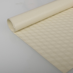 Nouveau motif 3D en relief 850gsm 1100Dtex FR tissu de maille occultant bâche enduite de PVC <span class=keywords><strong>pour</strong></span> <span class=keywords><strong>pergola</strong></span> auvent pare-soleil - Product Image 2