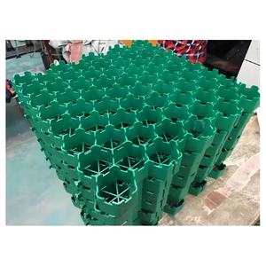 Piste de course de paddock pour chevaux Site de <span class=keywords><strong>camping</strong></span> en plein air Pavé de gravier Parking Grilles d'herbe en plastique perméable - Product Image 6