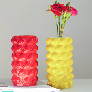 Vase à fruits <span class=keywords><strong>en</strong></span> céramique fait à la main moderne Art déco Design 3D couleur personnalisée rouge rose pour amour coeur maison jardin décor - Product Image 1