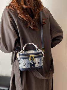 Sac seau de luxe de créateur, nouveau sac à main tendance de haute qualité pour femme, sac à bandoulière - Product Image 2