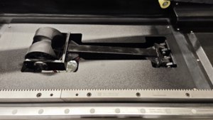 Machine de découpe laser à fibre CNC à chargement automatique haute efficacité 1500W pour tubes carrés, ronds et ovales de grand diamètre - Product Image 3