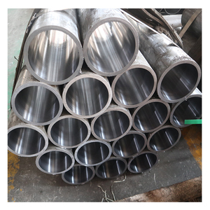 ASTM A106/<span class=keywords><strong>API</strong></span> 5L Klasse B Schlauch aus schwarzem Kohlenstoffs tahl Schedule 40 Nahtloses Rohr für Hydraulik-/Öl-/Gas anwendungen ERW 6m 12m - Product Image 6