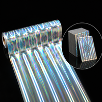 Rouleau de film holographique verticale argentée sans couture pour estampage à chaud, film holographique irisé pour cartes de jeu