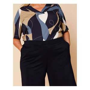 Pantalon de travail simple pour femme, conçu pour offrir un confort fiable avec une texture douce et une coupe équilibrée pour le bureau - Product Image 4