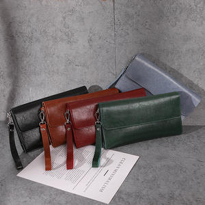 Estuche de Cuero PU de Alta Gama AQIABI para Tijeras de Peluquería, Color Negro, para Estilistas, 7 Piezas - Product Image 3