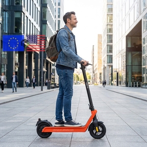 Scooter Eléctrico Todoterreno de Dos Ruedas para Adultos, Motor sin Escobillas de 500W, Alcance de 100 km, Fácil de Plegar, Impermeable y Ecológico - Product Image 2