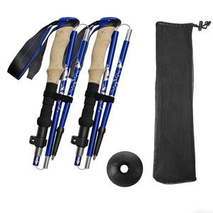 Bâtons de randonnée Xibu Outdoor, 5 sections télescopiques, en alliage d'aluminium réglable, pour la course sur sentier et le camping - Product Image 1