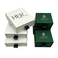 Boîte à bijoux en carton avec tiroir coulissant, logo personnalisé en gros, emballage cadeau en papier rigide de luxe pour bague, collier, boucles d'oreilles