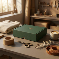 Boîte d'expédition carrée en carton ondulé vert forêt avec insert de séparation en lin gaufré à rabat plat pour cosmétiques, soins de la peau et produits de beauté