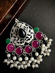 Pendiente de tuerca oxidado con piedra Monalisa, hermosos tachuelas de flores para mujer, joyería étnica y de templo - Product Image 4