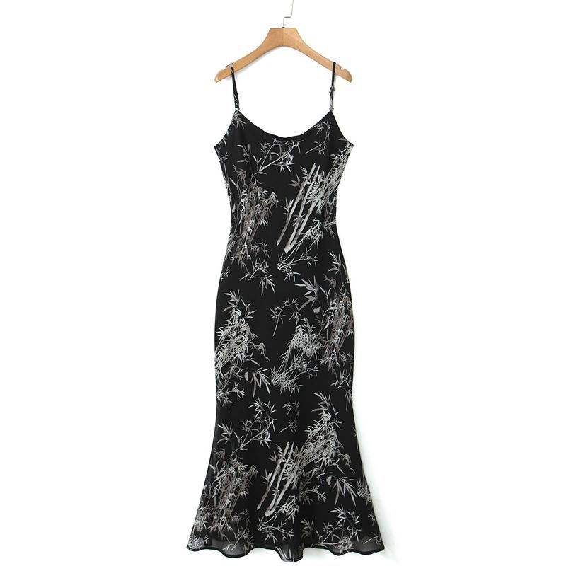 เดรสสายเดี่ยวสีตามภาพ