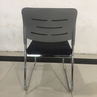 Chaise de bureau confortable de haute qualité pour une utilisation prolongée, en tissu, simple, avec dossier en maille, idéale pour les salles de réunion.