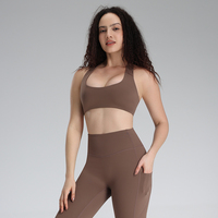 Sujetador deportivo sexy con cuello en V profundo, a prueba de golpes, para yoga, gimnasio, fitness, con logo personalizado, espalda cruzada, para mujer