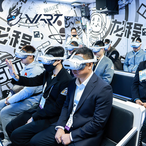 Simulador de cine Vr espacial para varias personas Cine VR con auriculares Vr - Product Image 1