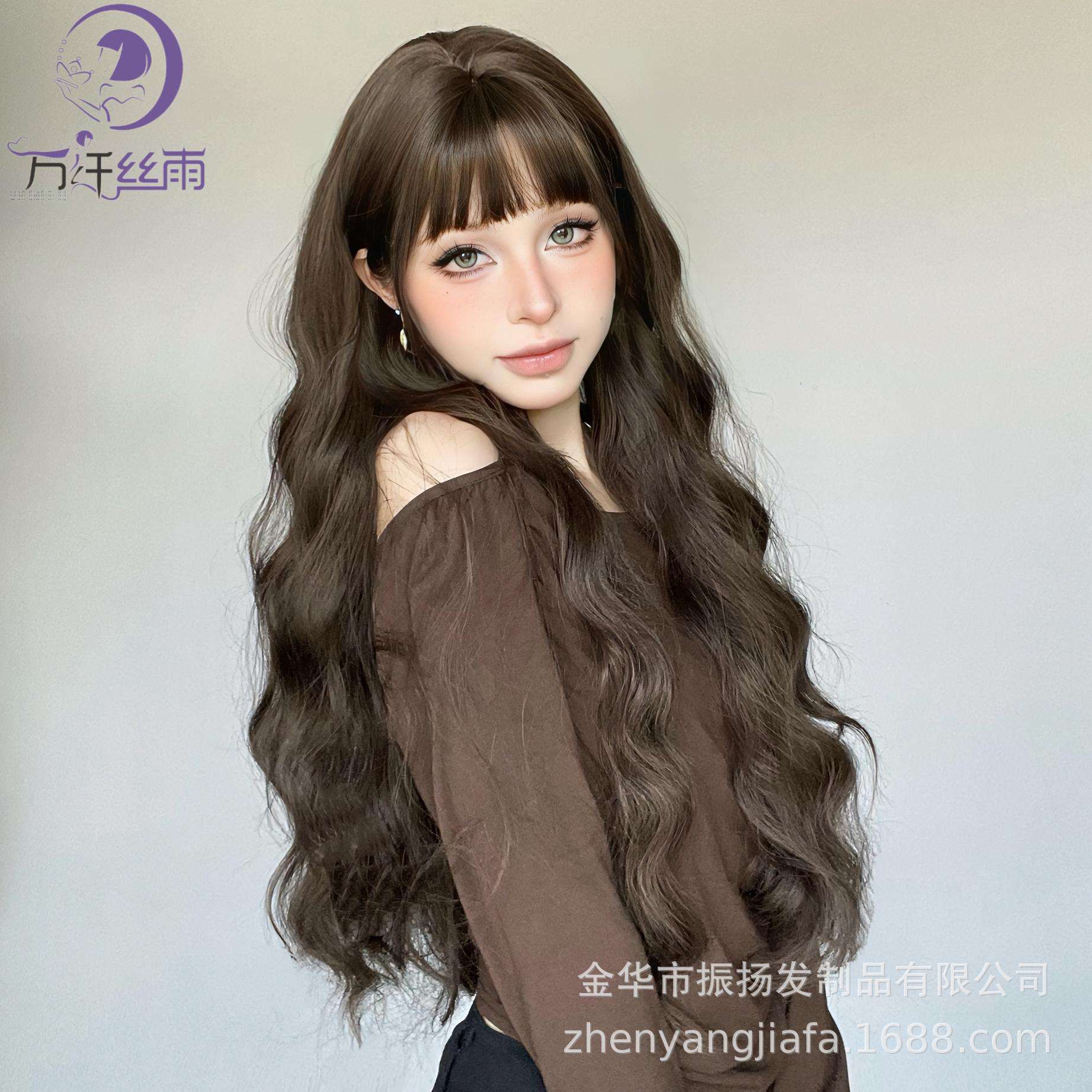 สีน้ำตาลเย็น