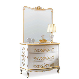 Classico francese elegante King Size Set di camere da <span class=keywords><strong>letto</strong></span> fatto <span class=keywords><strong>a</strong></span> mano in legno di betulla mobili di lusso <span class=keywords><strong>letto</strong></span> comodo per uso domestico - Product Image 4