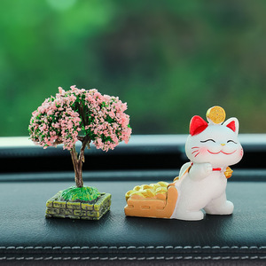 Ruijie Lucky Cat Car Ornament Resin Dash Frame Decorative <b>Accessory</b> For <b>Interior</b> Decoration - Product Image 4