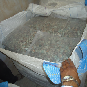 Texture de beauté naturelle gravier de pierre de roche verte hautement polie pour aménagement paysager de jardin et décoration de la maison - Product Image 1