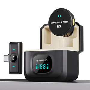 Micrófono Lavalier inalámbrico dinámico Q7 Un micrófono con conector tipo C y receptor magnético para reducción de ruido en teléfonos inteligentes - Product Image 1