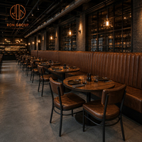 Ensemble de meubles de restaurant Ron Group, table ronde en bois massif, banquette à dossier haut incurvé, chaise personnalisée rembourrée en cuir