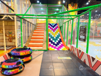 Playpedia Aire de jeux intérieure pour enfants, équipement de divertissement souple, toboggan Donut, équipement commercial pour parcs intérieurs à vendre