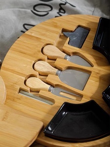 <span class=keywords><strong>Planche</strong></span> à fromage ronde <span class=keywords><strong>planche</strong></span> à <span class=keywords><strong>pain</strong></span> de cuisine en bambou bol en céramique avec ensemble de couteaux - Product Image 5