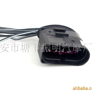 Conector Automotriz Olt, Enchufe de Plástico Negro, Modelo Olt, Aplicación General, Original de Fábrica - Product Image 3