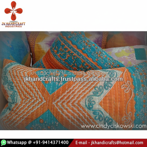 Almohadas Kantha de Algodón Acolchado Hechas a Mano Estilo Vintage - Product Image 1