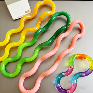 Jouet torsadé viral Série Cristal, jouet anti-stress multicolore flexible pour l'entraînement de la concentration et le soulagement du stress, pour enfants et adultes, vente en gros - Product Image 2