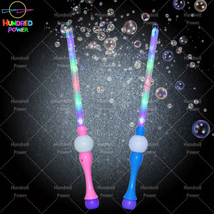 Party Bubble Machine Toy Bola <span class=keywords><strong>de</strong></span> hadas eléctrica Varitas <span class=keywords><strong>de</strong></span> burbujas con hermoso sonido y coloridos juguetes <span class=keywords><strong>de</strong></span> burbujas <span class=keywords><strong>de</strong></span> luz para niños - Product Image 1