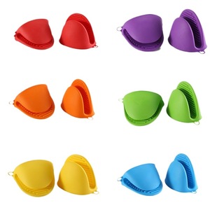 Anti Scalding Hand Clip Oven Microwave Heat Resistant Kitchen Gadget Baking Tool Flexible Durable Reusable 8.3 Cm Solid Color - Product Image 4