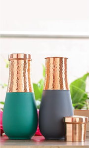 Bouteille d'eau en cuivre de qualité supérieure, réutilisable, pour le sport, les voyages, le bureau, la maison. Disponible au meilleur prix. - Product Image 4