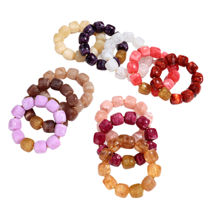 Bracelets en résine géométriques de qualité supérieure, perles colorées en acrylique, fantaisie, uniques, élastiques, unisexes, bijoux décontractés et tendance - Product Image 1